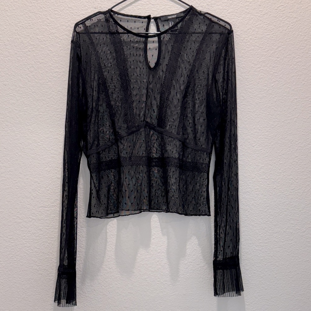 Lace Sheer Long Sleeved Top Large EUC